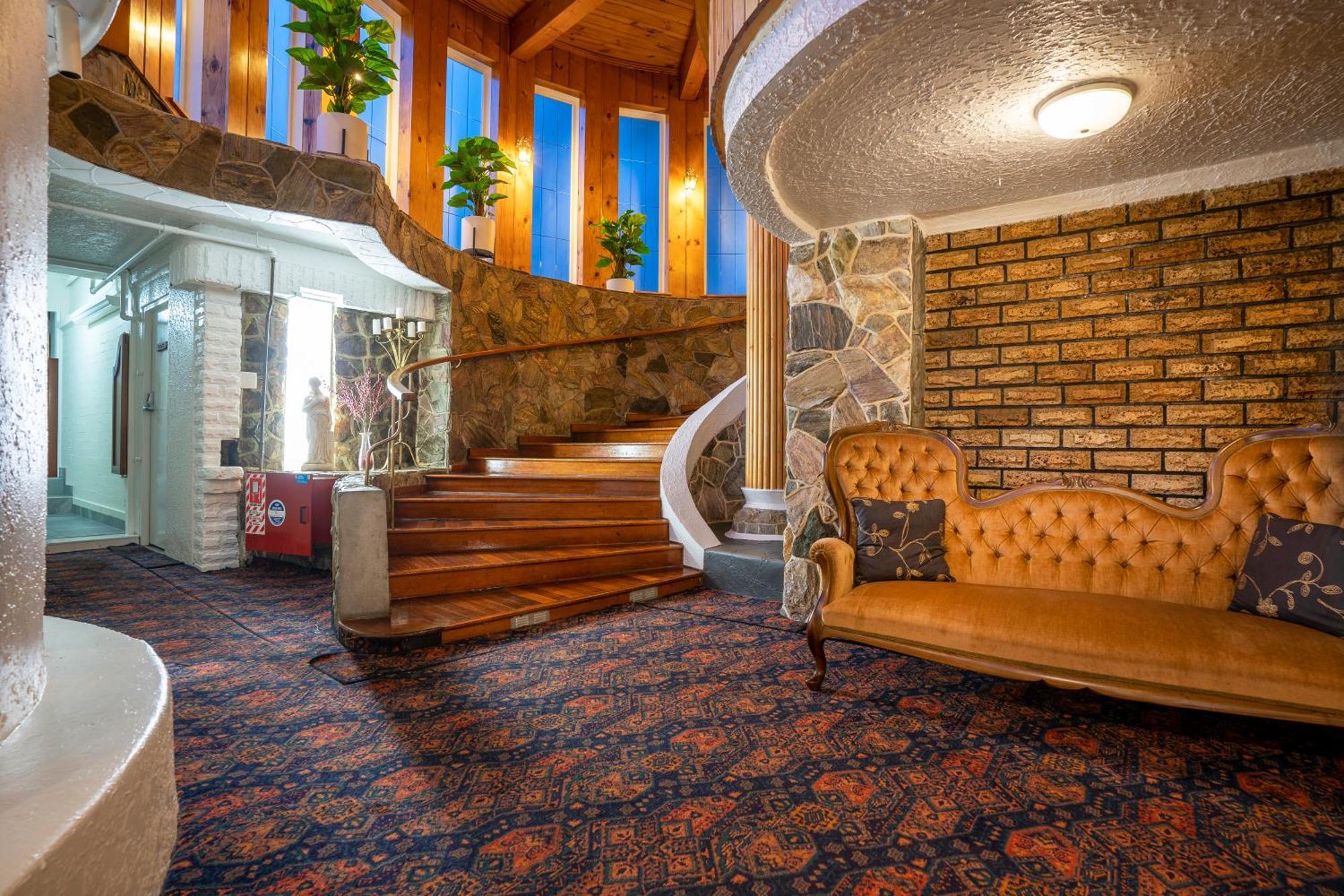 Wallaceville Motor Lodge Аппер-Хатт Экстерьер фото